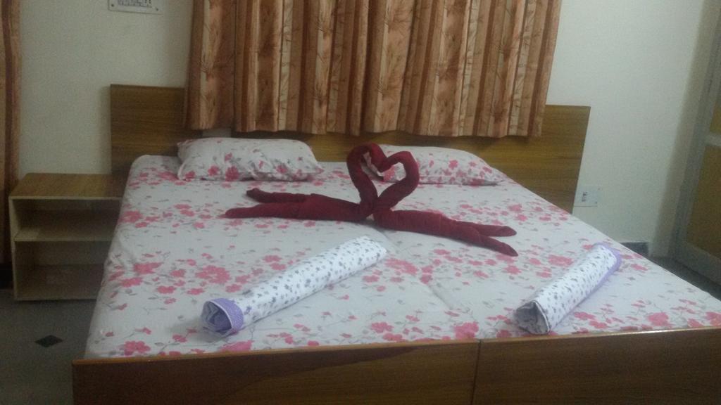 Hotel Sukhsadan Dehradun Pokój zdjęcie