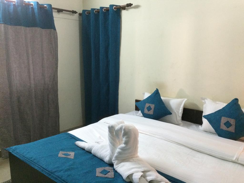 Hotel Sukhsadan Dehradun Pokój zdjęcie
